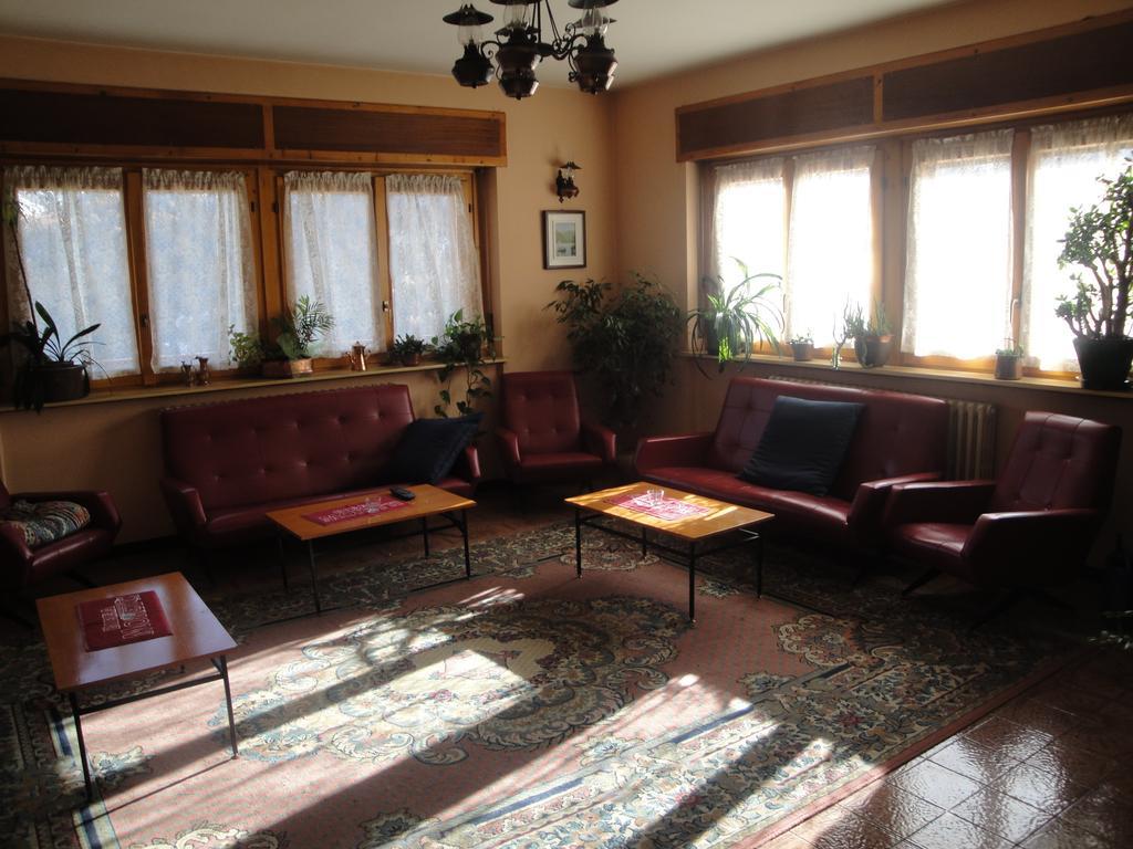 Hotel Viola Валдидентро Екстериор снимка